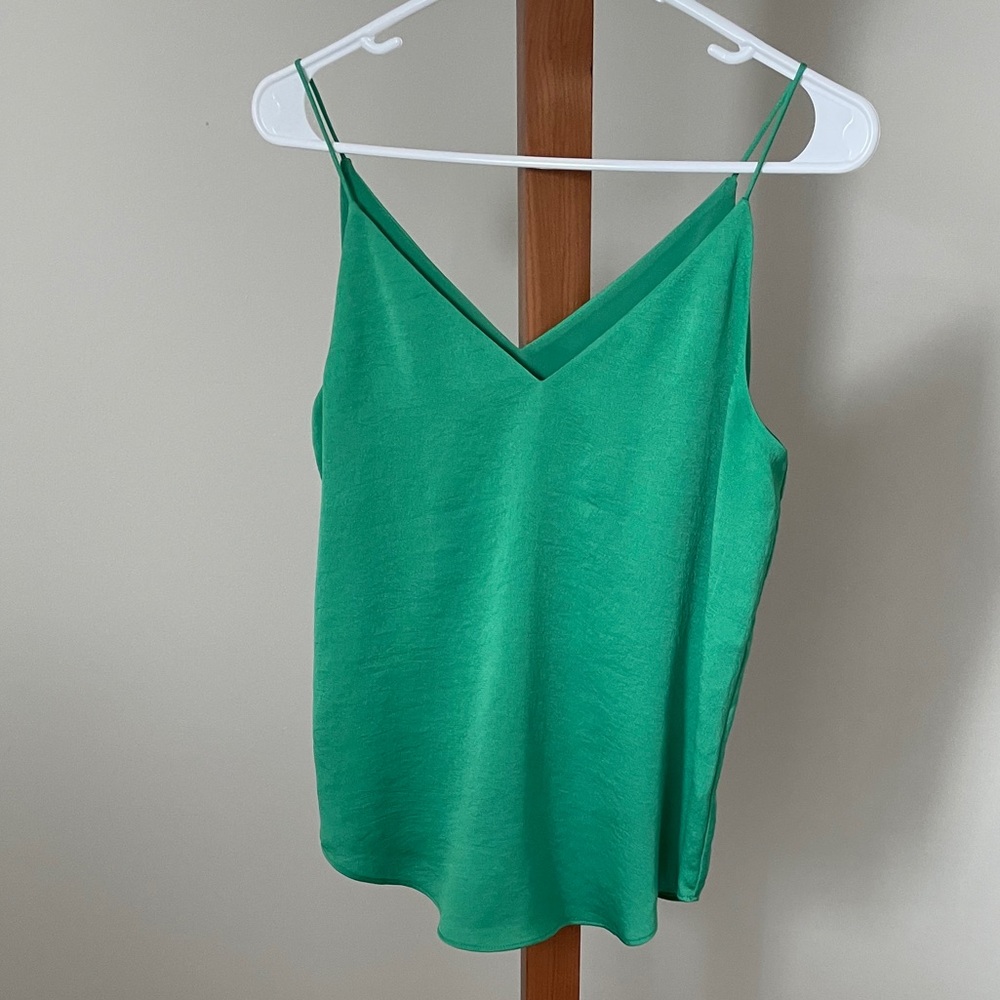 Express double v neck tank